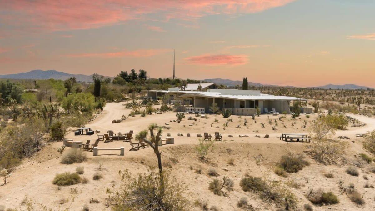 The Bungalows By Homestead Modern Joshua Tree Exterior foto