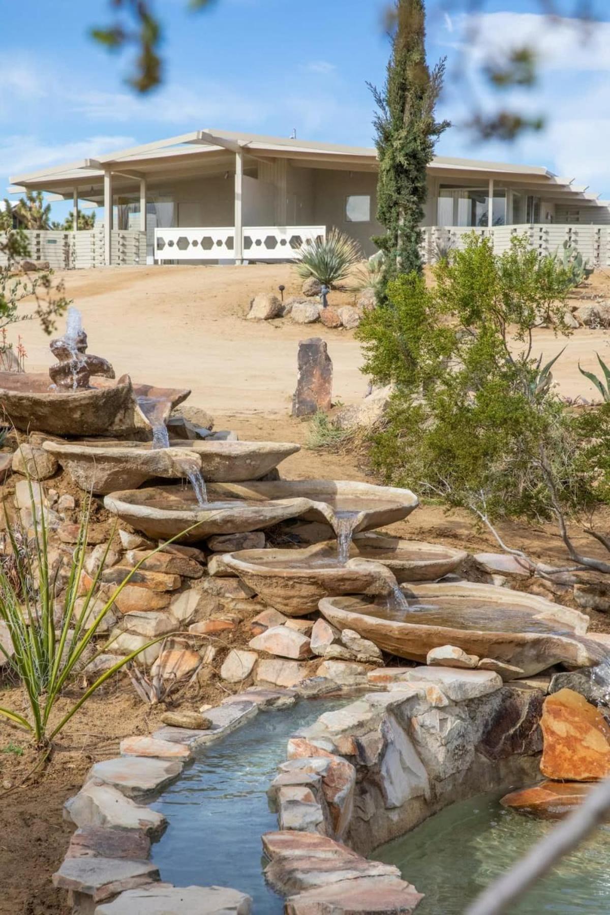 The Bungalows By Homestead Modern Joshua Tree Exterior foto